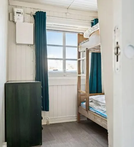 Huset I Stamsund * Rishaugen