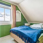 Huset I Stamsund Hébergement de vacances Rishaugen